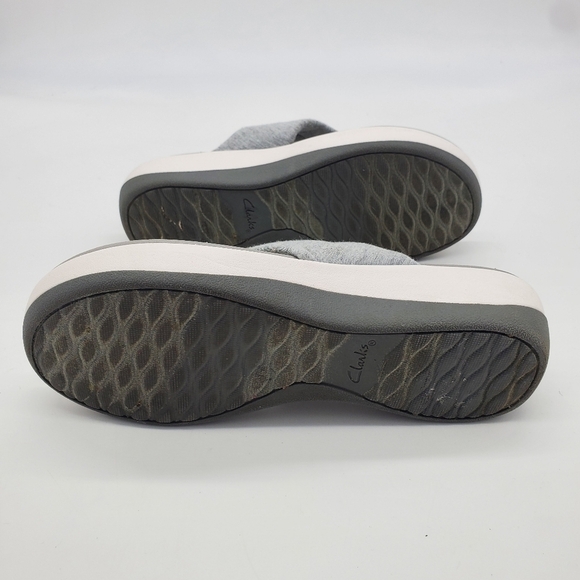 Cloudsteppers by Clarks Shoes Women's 8 Arla Glison Thong Sandals Gray White - Picture 4 of 12